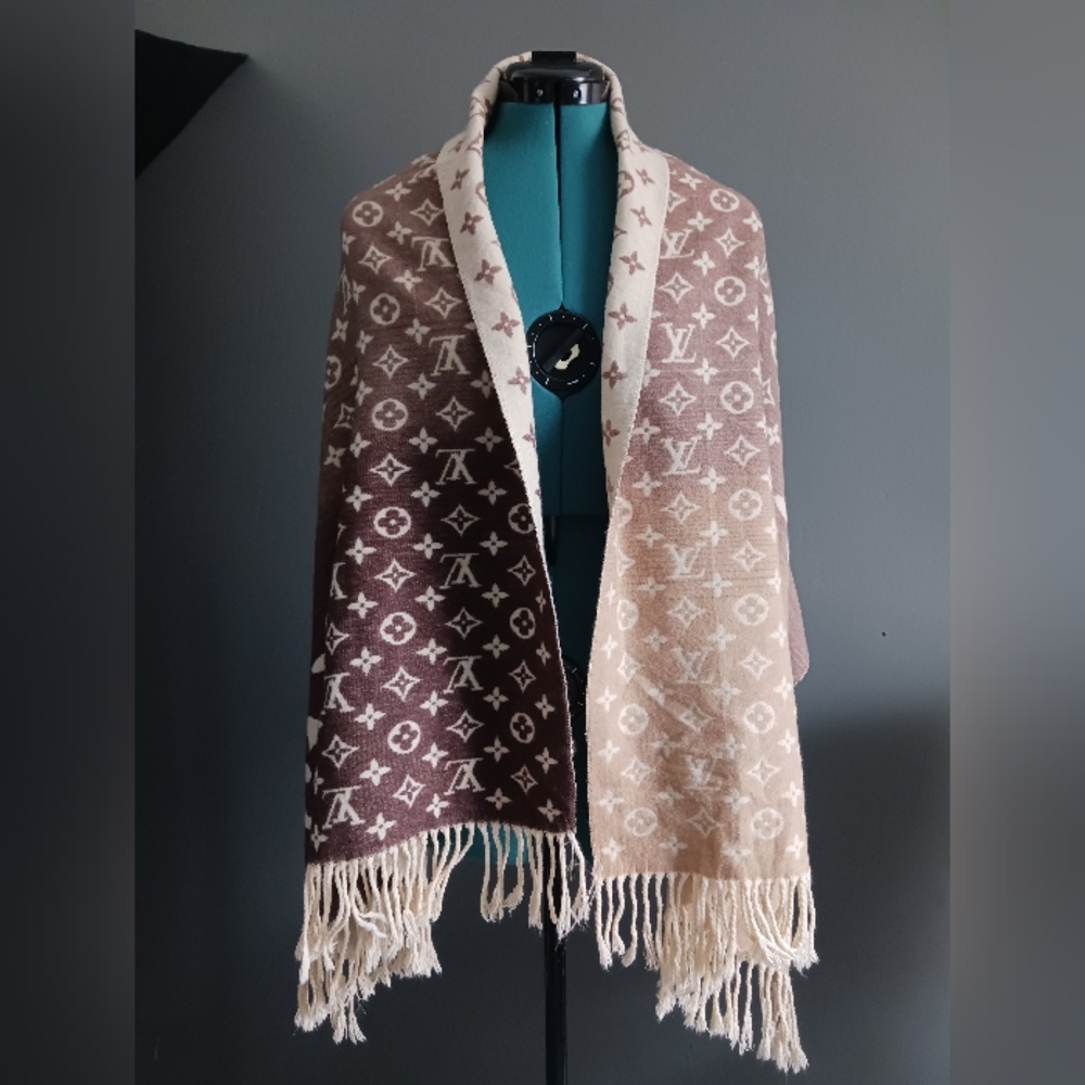 Louis Vuitton Cashmere/ Silk Wrap, Scarf 25" x 72" - Picture 1 of 7